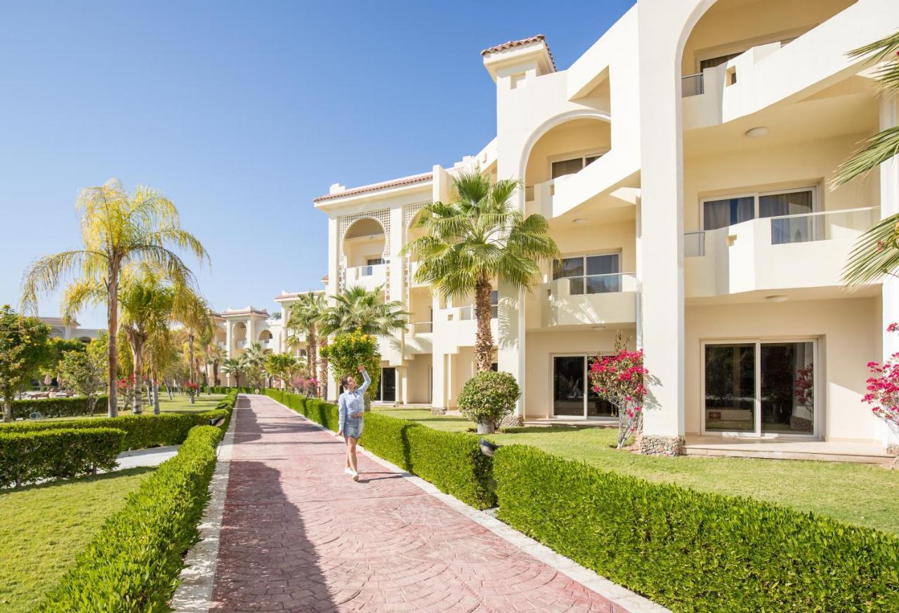 Serenity Alpha Beach - Ex Serenity Makadi Beach Exteriér fotografie The resort's grounds